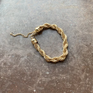 Fint rostfritt armband  - Rostfrit armband.