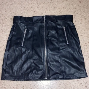 Lack kjol✨ - Oanvänd:)