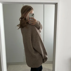 Stickat tröja - Jätte gulligt och mysigt tröja, helt oanvänd Tryck gärna köp nu eller ställ frågor ❤️