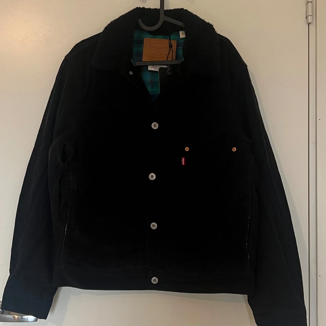 Levis jacka i svart manchester