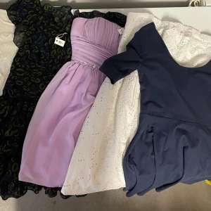 Fem klänningar  - Klädpaket fem stycken klänningar storlek 38 och S från bland annat H&M och Gina Tricot 