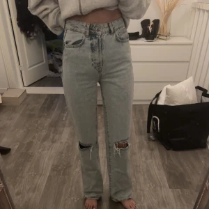 Jeans  - Använda 1 gång 