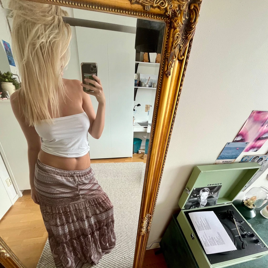 Mönstrad långkjol i jordnära toner