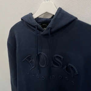 Hugo Boss hoodie blå  - Bra skick, storlek S 