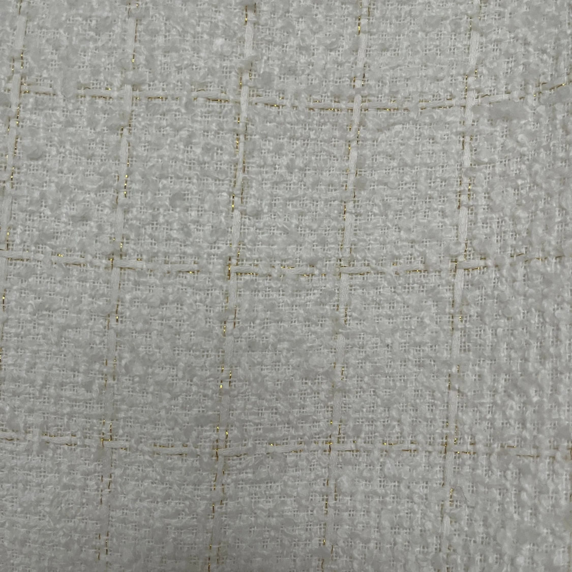 Classy vit kjol med guld  - 90