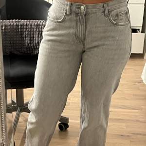 Straight jeans, tycker inte om hur de sitter på mig så använder inte de.