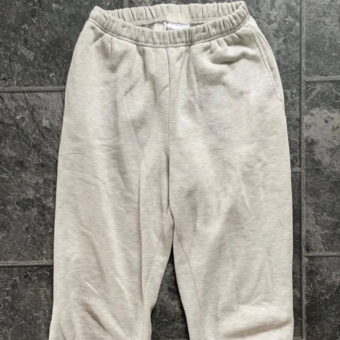 Grå mjukisbyxor - 92