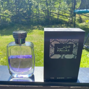 Rasasi Hawas - Säljer nu min Hawas då jag rensar bland min kollektion. Kommer med full presentation. Ca 65 ml kvar. Tar emot byten så de är bara att skriva, mest intressant i att byta mot är SWY Intensley, PDM Sedley, men det är bara att ge förslag