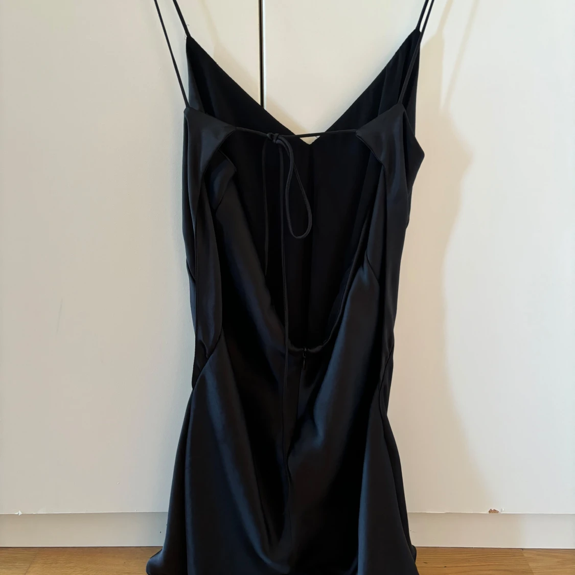 Satin klänning  - 90