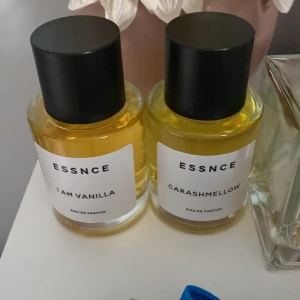 Essnce parfym  - Säljer essnce parfym helt nya i am vamilla och carshmellow. Säljer båda för 550 en kostar 360kr på hemsidan💗. 