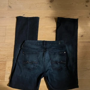 Lågmidjade jeans - Snygga Lågmidjade jeans storlek s