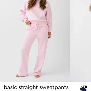 Ljus rosa mjukis  - Säljer mina pastel ljus rosa mjukisbyxor i nästan oanvänt skick🩷 Egna bilder vid begäran