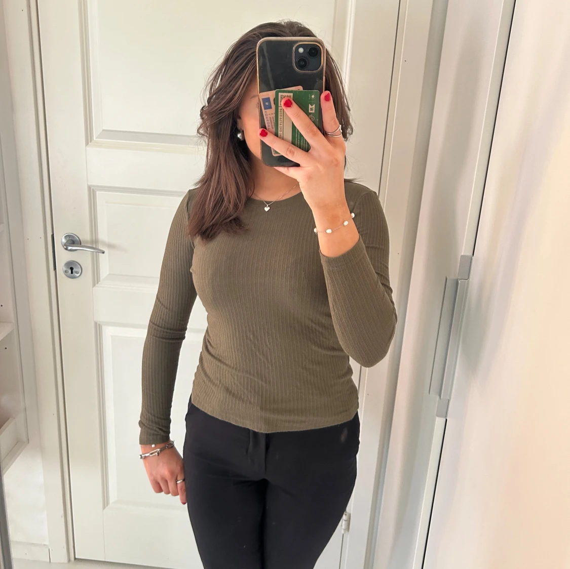Olivgrön ribbad tröja - 91