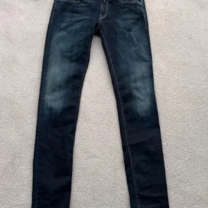 Replay hyperflex - Modell luz w27 L32 alla lappar är kvar