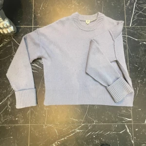 Arket tröja - Stickad tröja från arket  100% ull S 