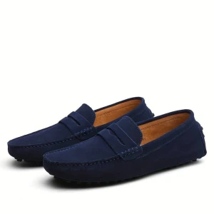 Navy blue loafers - Bra skick! Storleken är 40 men skulle säga att de är små i storleken. Nypris är 1400, skriv för fler bilder