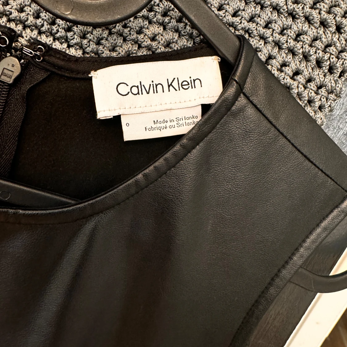 Svart klänning från Calvin Klein - 90