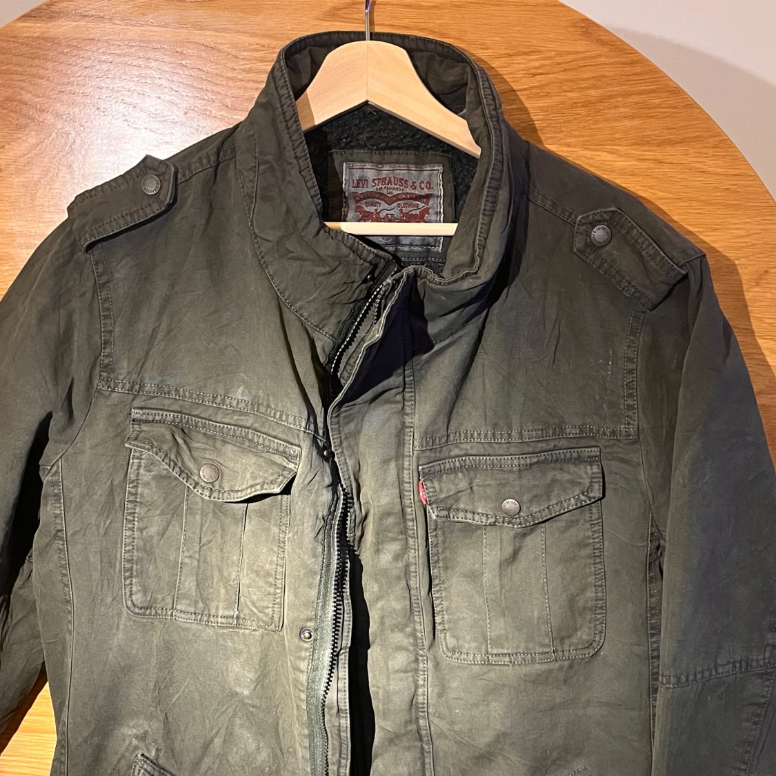 Grön jacka från Levi Strauss & Co.