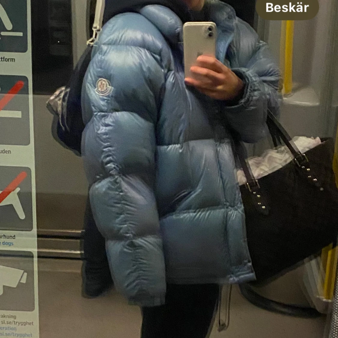 Blå pufferjacka från Moncler - 90
