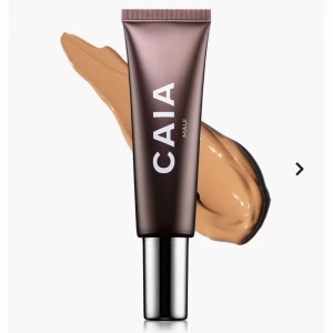 Liquid Bronzer - CAIA liquid bronzer i färgen Maui 🫶🏻 Säljer då den inte passade som jag ville. Enbart testad två pump, har även kvitto på att den är nyköpt (därmed inte hunnit bli använd heller)