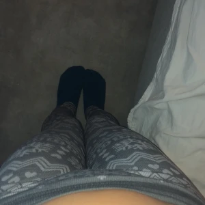 Gråa pyjamas byxor - Perfekt fram nu till jul 🎄 Säljer för att jag redan har ett till par i röda❣️