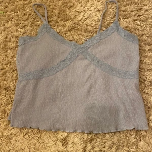 Linne - Använd kanske 3 ggr och i fint skick