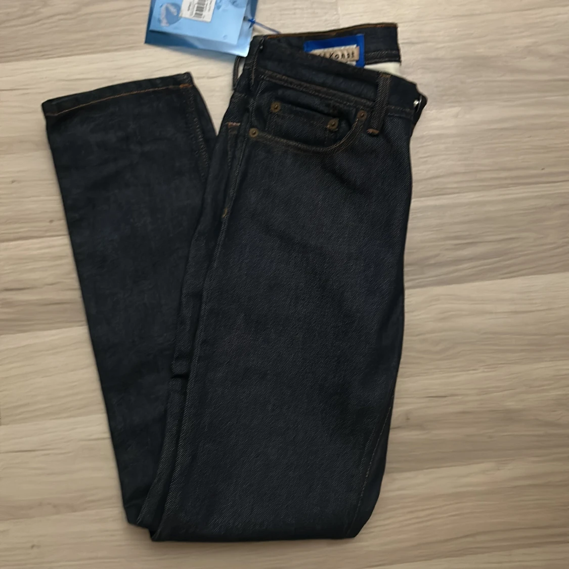 Mörkblå jeans från Acne Studios