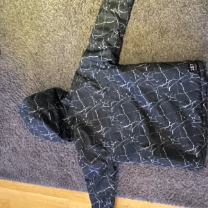 twentyone seventeen skidjacka JR stl.164 - Mycket fin skidjacka junior stl.164