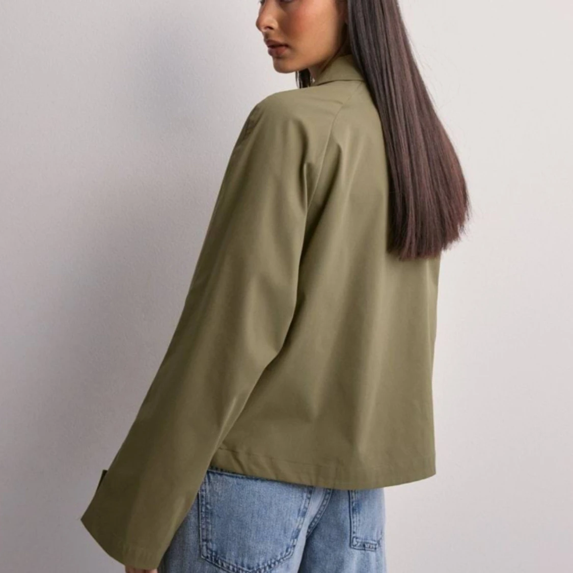 Kort trenchcoat från Nelly - 91