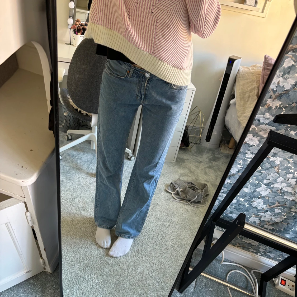 Low waist straight jeans