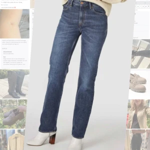 Raka jeans  - Raka jeans från kings of indigo. Skulle säga att dom är aningen blåare än på bilden. Gott skick . Ord pris 1399