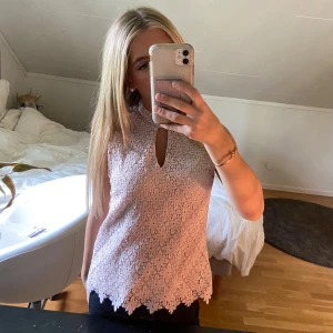 Fin blus - Otroligt söt blus i storlek XS