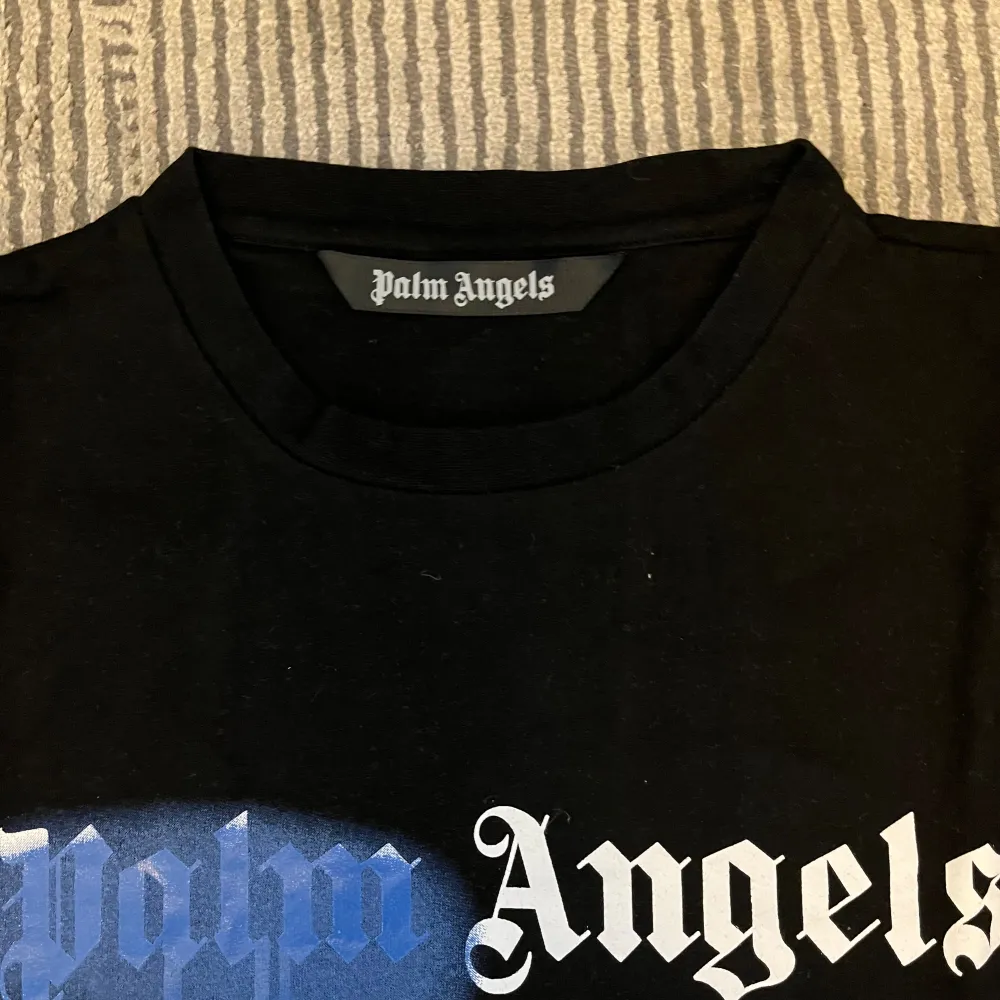 Palm Angels New York replika t-shirt. 10/10 skick då den bara är använd en enstaka gång. . T-shirts.