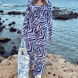 Beach Cover Up - Från Nelly  Storlek: XS  Använd en gång