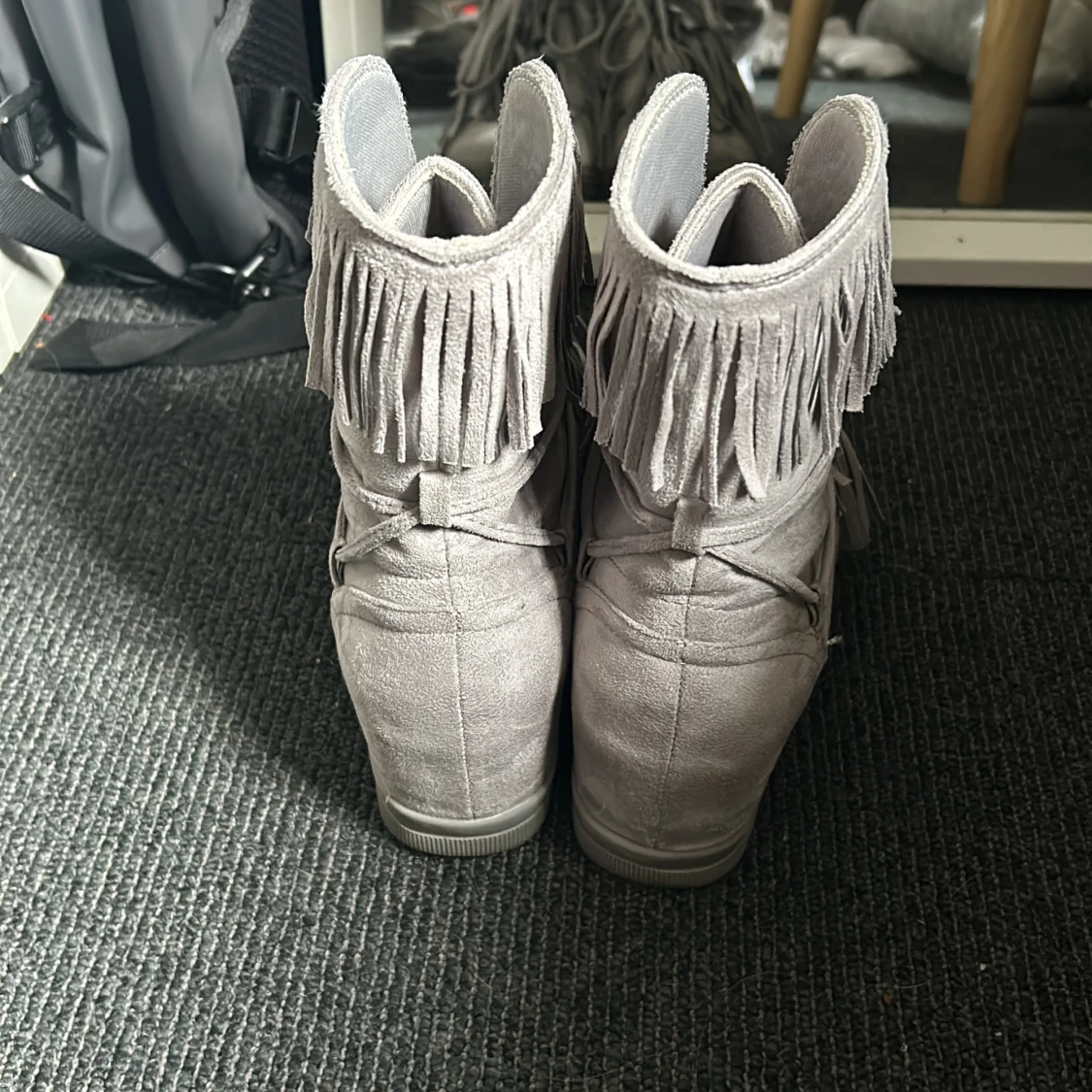 Skor med fransar - 91