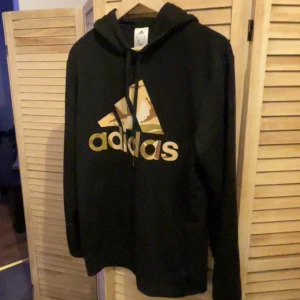 Tunnare Hoodie tröja M - I bra skick 