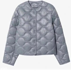 Oanvänd jacka från mango  - Min jättesnygga jacka från mango som tyvärr inte kommer till användning💞💕💕💕💕