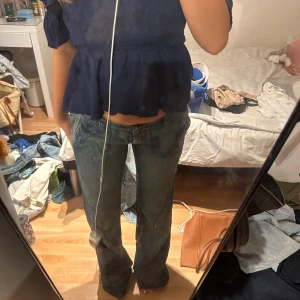 Bootcutjeans - Säljer dessa jättefina Bootcut jeans eftersom att jag inte använder de längre de är i bra skick🩷