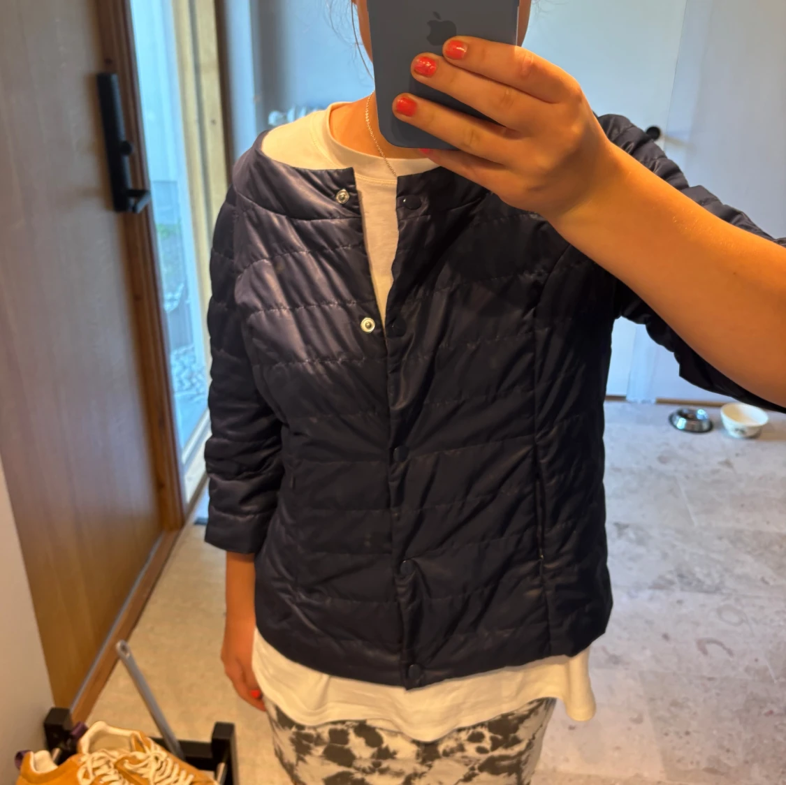 Trekvarts ärmad jacka