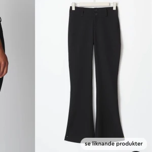 kostymbyxor  - kostymbyxor från gina med fickor på rumpan🥰aldrig använda, skriv för intresse eller egna bilder💕