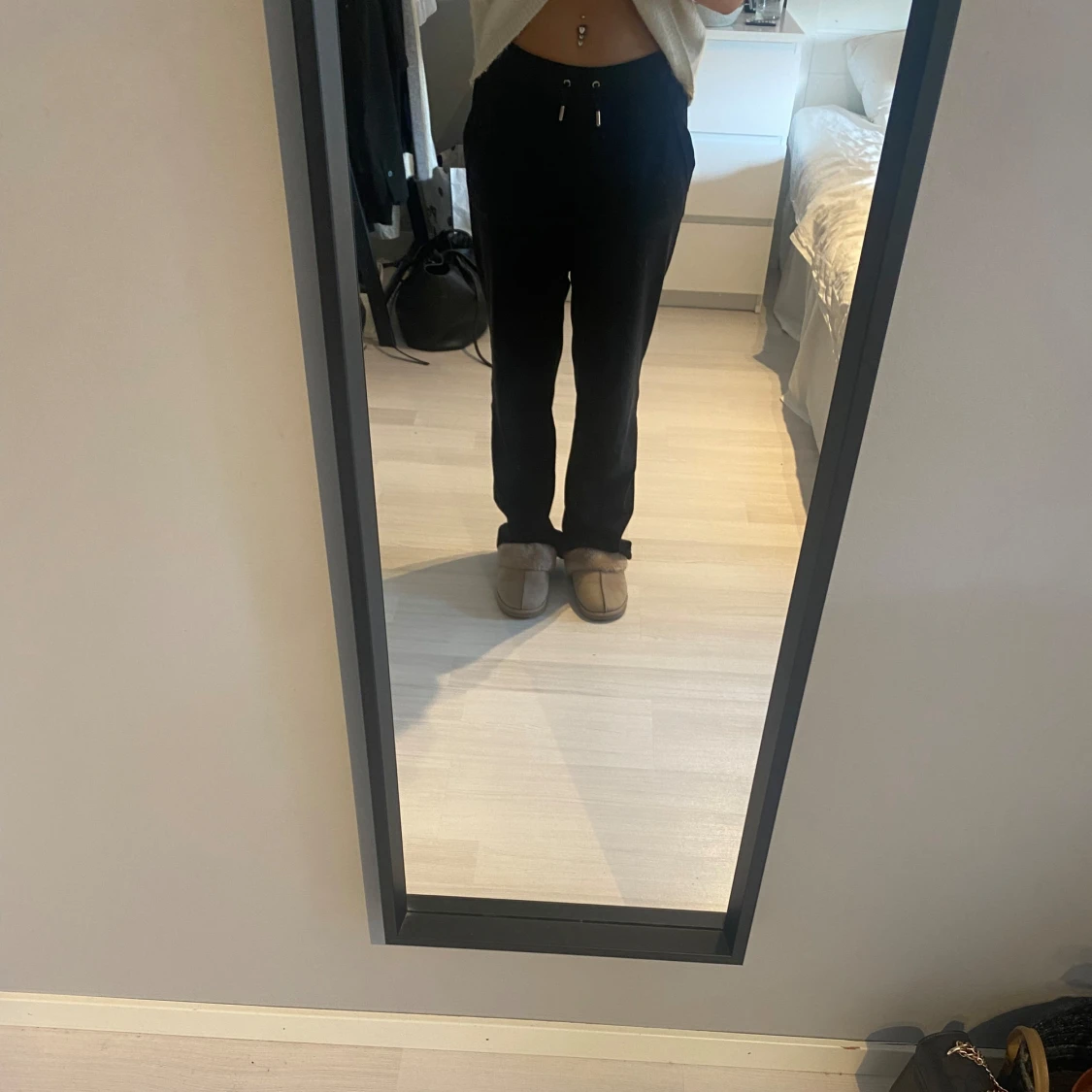 Svarta mjukisbyxor från Juicy Couture - 1