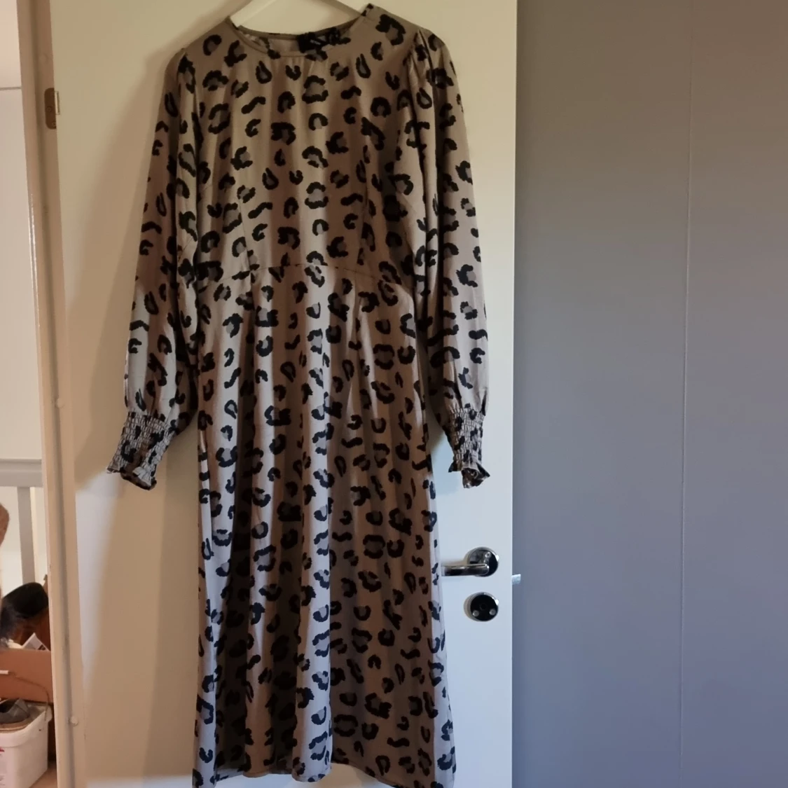 Leopardmönstrad klänning 