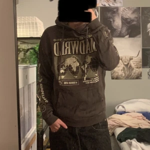 Hoodie  - Brun hoodie från Madlady  Använd typ två ggr