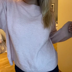 Stickad tröja - Rosa stickad tröja från zara💗