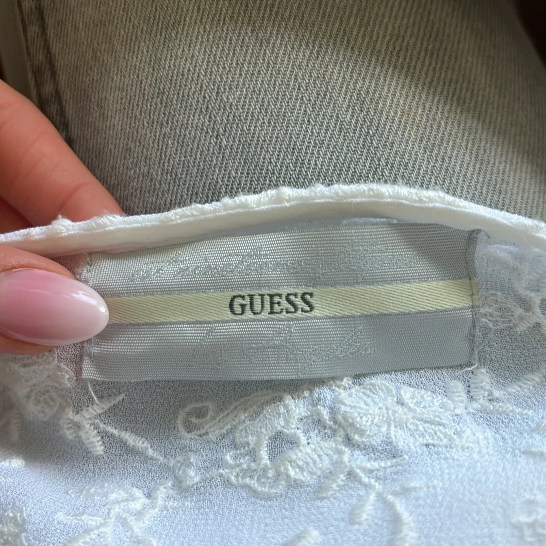 Vit mönstrad blus  - 91