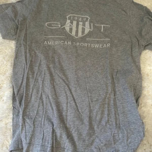 Gant t-shirt  - Storlek S Gant t shirt Skick 10/10 Nästan helt oanvänd