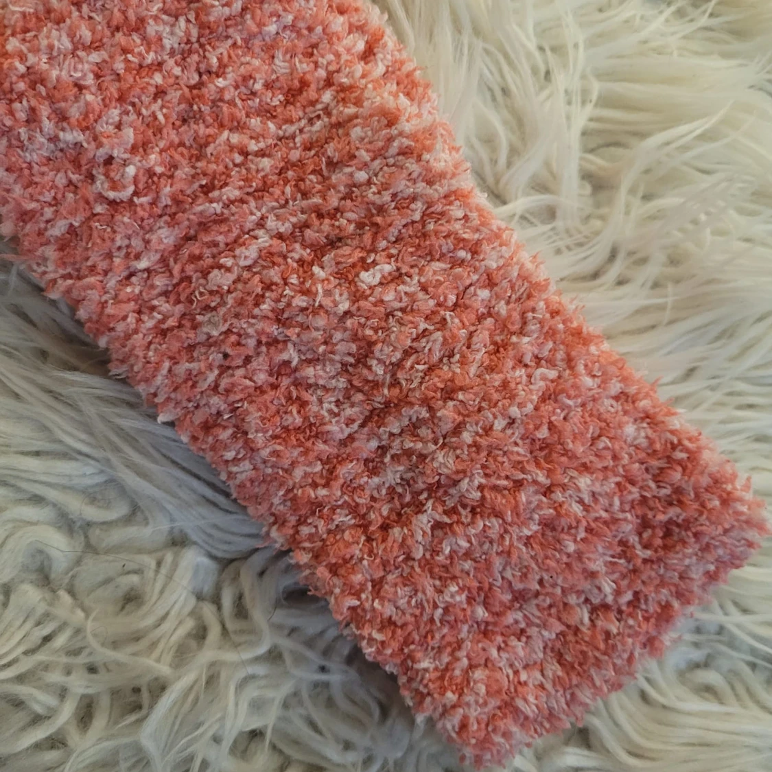 Rosa fluffig pannband  - 90