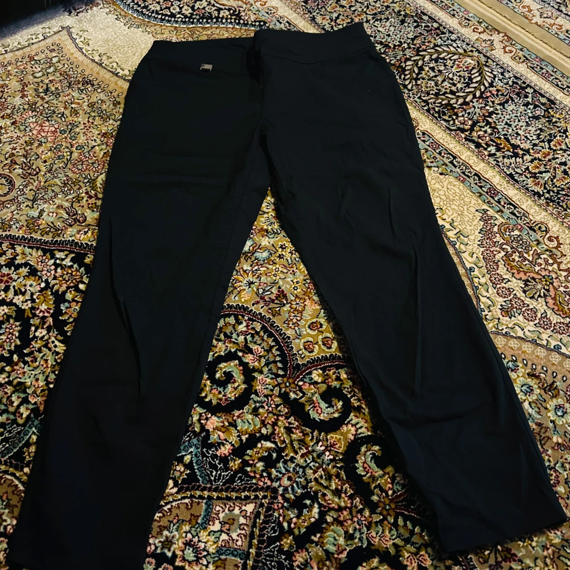 Svarta byxor från Alfani