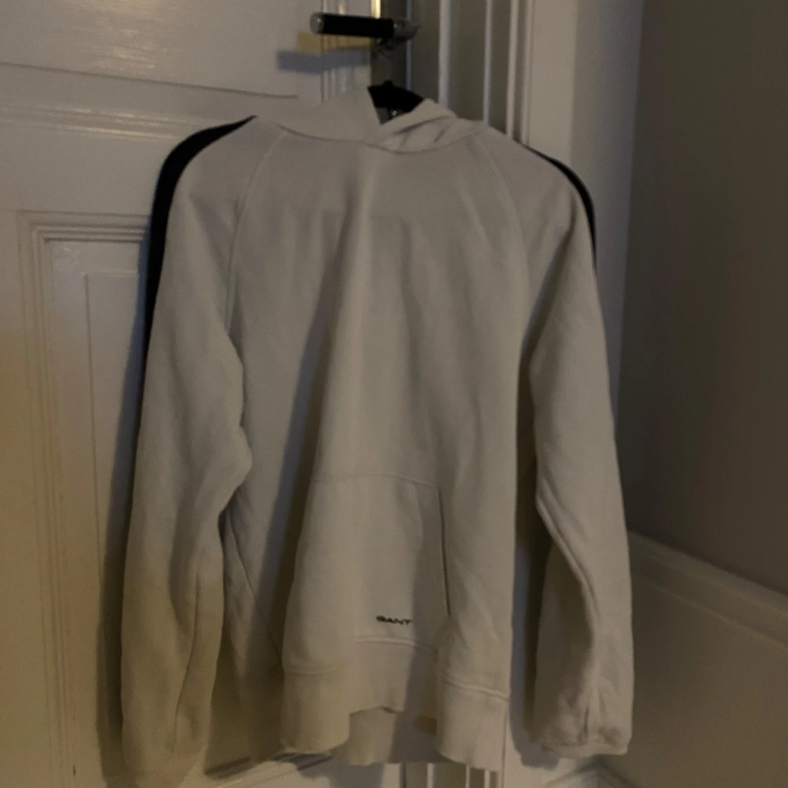 Vit hoodie från Gant