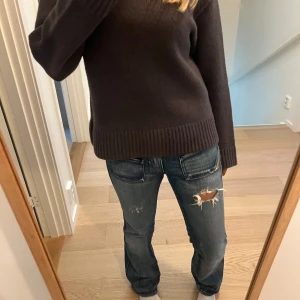 Diesel Jeans  - Vintage diesel jeans i storlek 27, men passar 24/25. Är 164 och sitter bra i längden💙